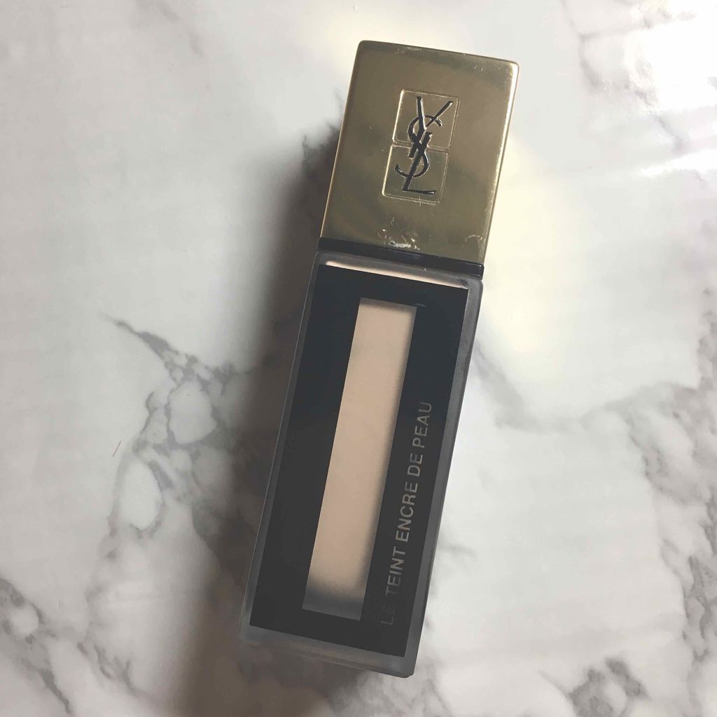 乾燥・汗・皮脂の崩れから肌を守る|YVES SAINT LAURENT