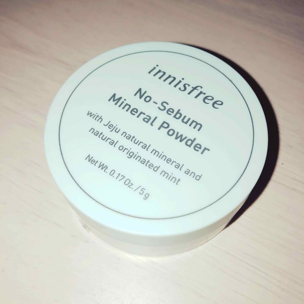 ノーセバム ミネラルパウダー Innisfreeの口コミ オイリー肌におすすめのルースパウダー ヴィレッジヴァンガード By 𝑀 混合肌 10代後半 Lips