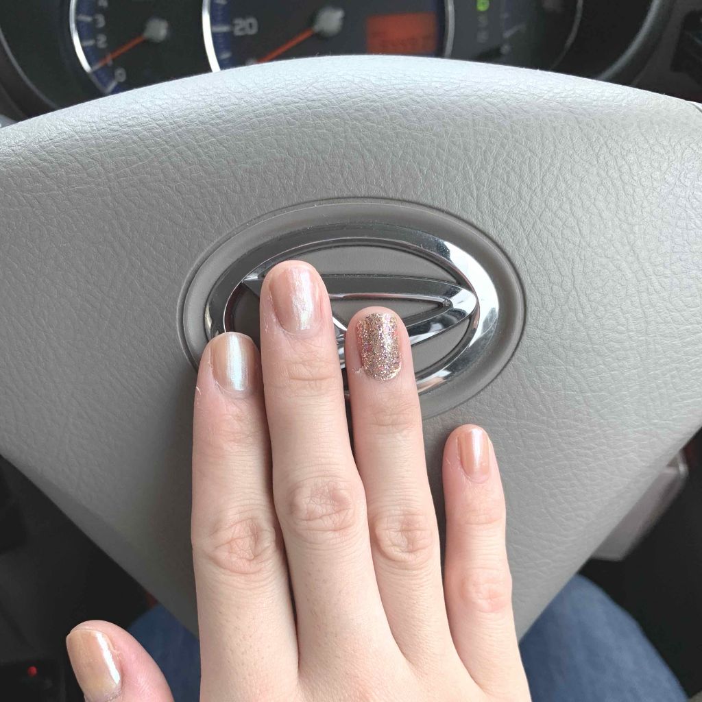 ネイルホリック ネイルホリックを使った口コミ コストコで貼るだけネイルシールというものを By M 敏感肌 Lips