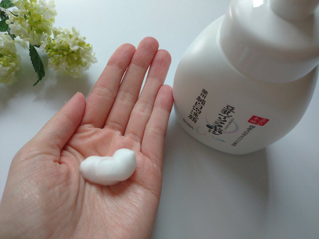 薬用泡洗顔 なめらか本舗の口コミ マスク荒れで肌荒れやニキビが気になる私にぴ By Y フォロバします 乾燥肌 30代後半 Lips