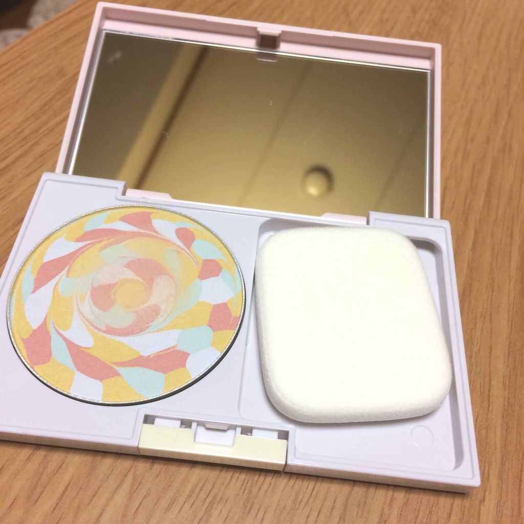 :パウダーファンデ