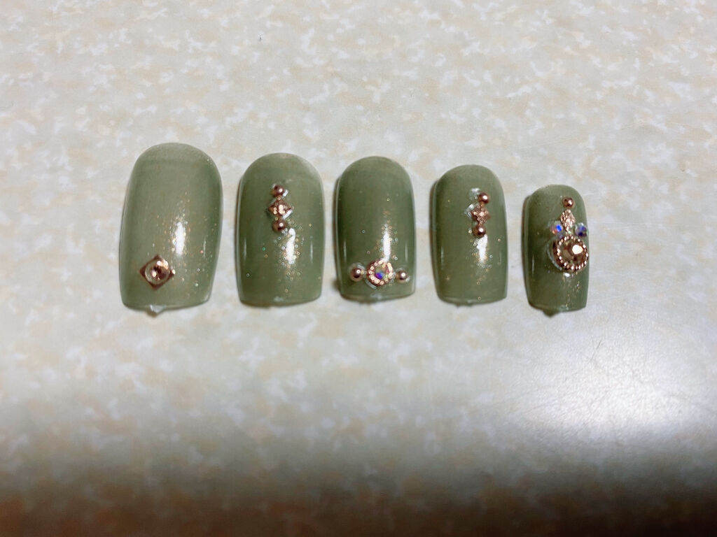 Tm浮世絵ネイル キャンドゥの口コミ 超優秀 100均で買えるおすすめマニキュア 大人色なグリーンネイル By ちぃち 混合肌 Lips