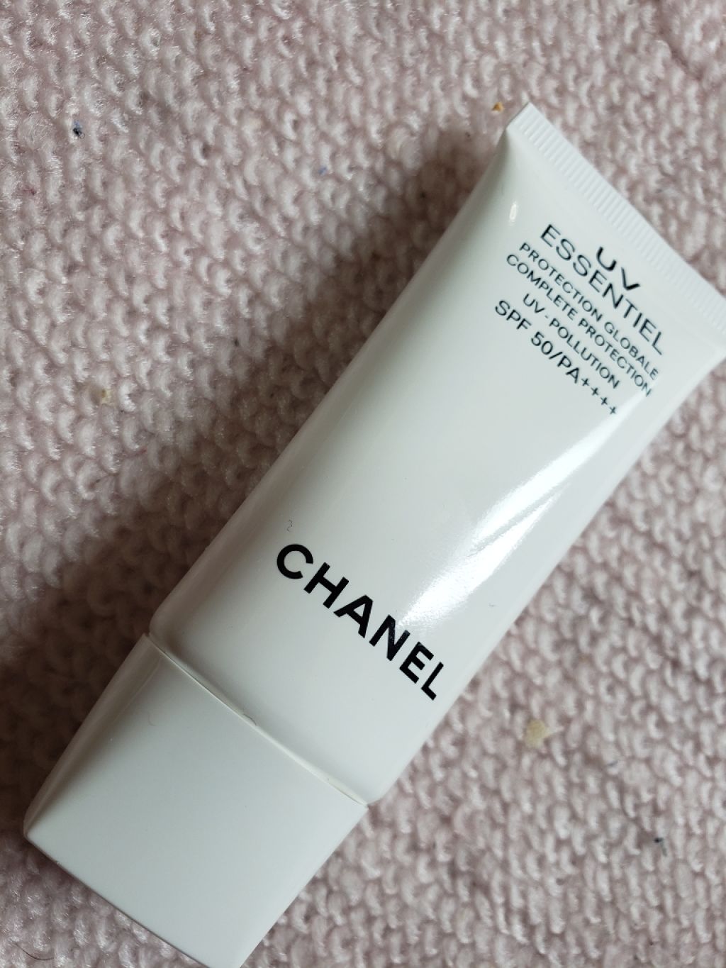 Uv エサンシエル コンプリート Chanelの口コミ 新発売の日焼け止めは試さずにはいられないん By 真昼 Lips