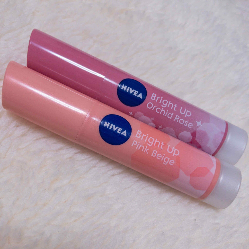 限定リップケア リップクリーム モイストピュアカラーリップ ニベアの人気色を比較 Niveaのナチュラルカラーリップブライト By レモン 代前半 Lips