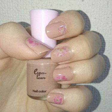 エスポルール ネイルポリッシュa Daisoを使った口コミ しずくさんのネイルシールを余すことなく使 By ゆかい フォロバ100 乾燥肌 代前半 Lips