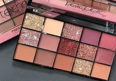 人気色をチェック 15 アイシャドウパレット Technicのリアルな口コミ レビュー Lips