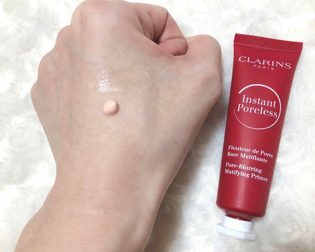 ジェルがピンクから透明に変化|CLARINS