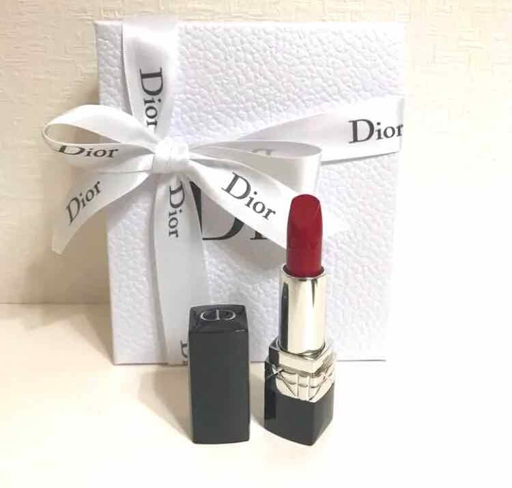 唇を美しく彩るDior