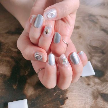 ネイル エナメル ちふれを使った口コミ シルバーネイル シルバーカラー Pa By 白米 混合肌 代後半 Lips
