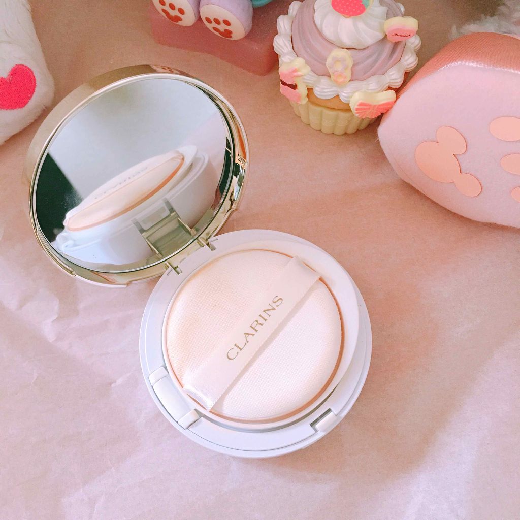 ツヤが溢れる均一肌に|CLARINS