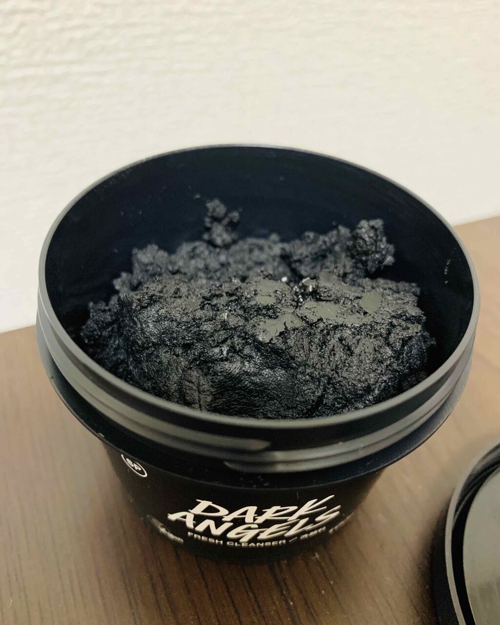 ブラックダイヤ ラッシュの使い方を徹底解説 Lush洗顔料角質 角栓が気になるのでずっ By ちくわん 混合肌 代前半 Lips