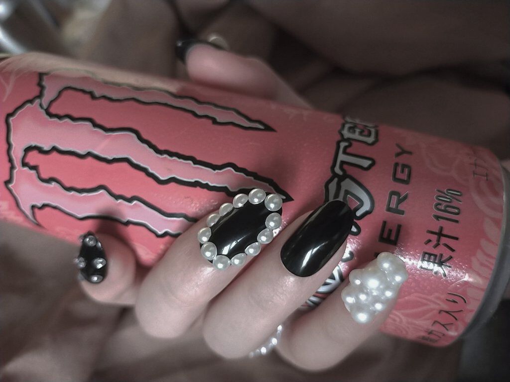 At濃密グラマラスネイルエナメル Art Collectionを使った口コミ オール100均 地雷系ネイル By もこちゃ 敏感肌 10代後半 Lips