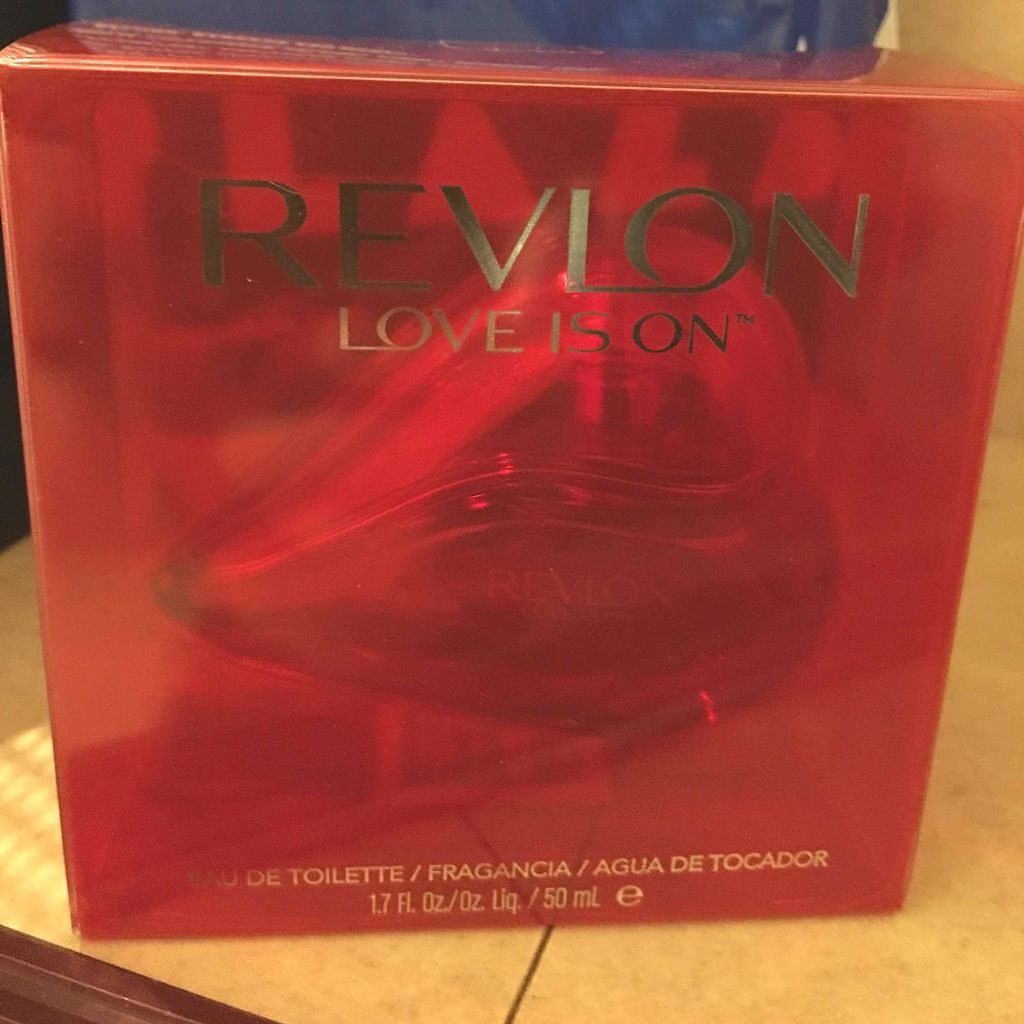 ラブ イズ オン オードトワレ Revlonの口コミ Revlonの香水です 誘惑の香りってこと By ちひろ 乾燥肌 代前半 Lips