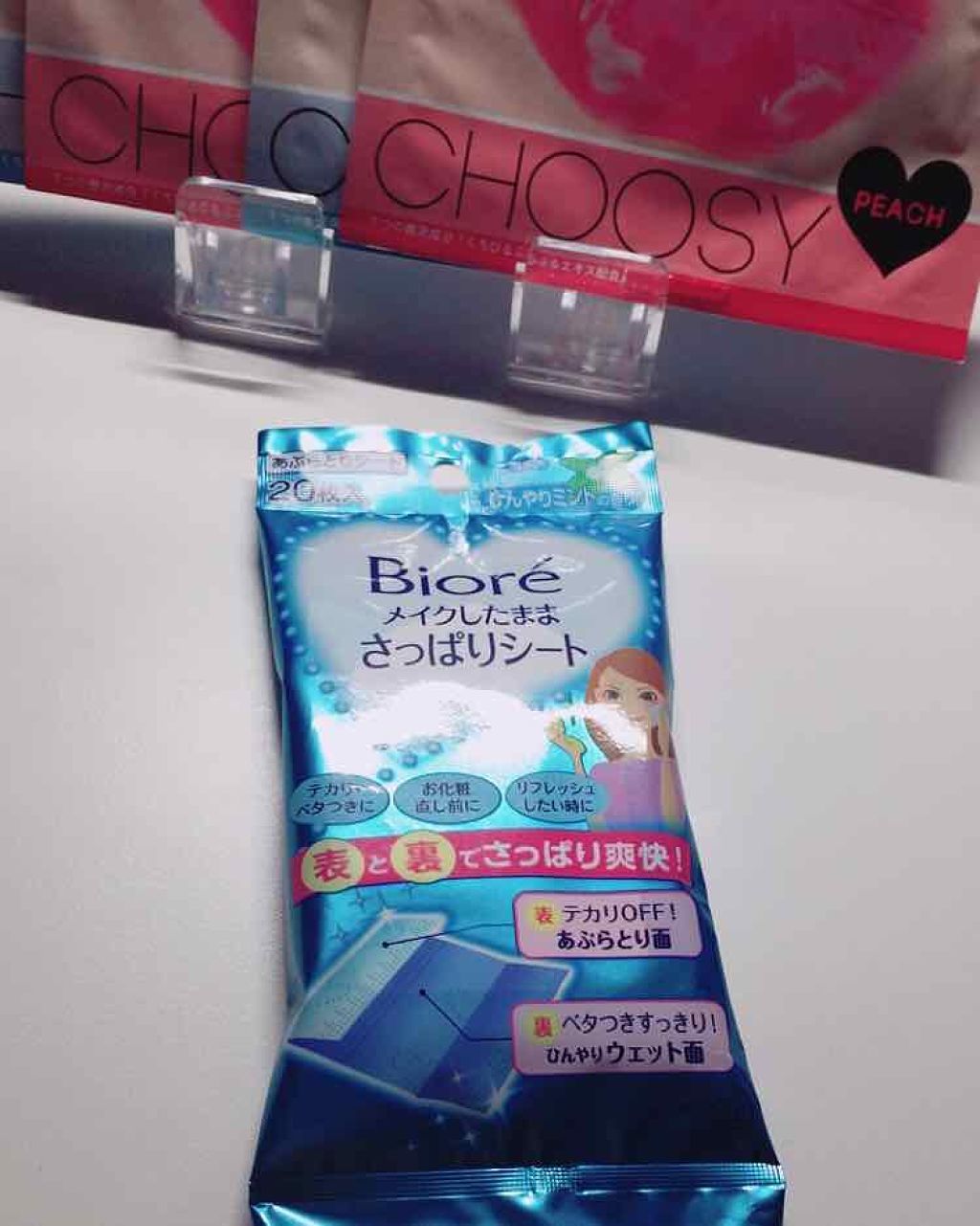 メイクしたままさっぱりシート 無香料｜ビオレの口コミ「300円くらいで購入しました🤗表はあぶら取..」 by すーさん(10代後半) LIPS