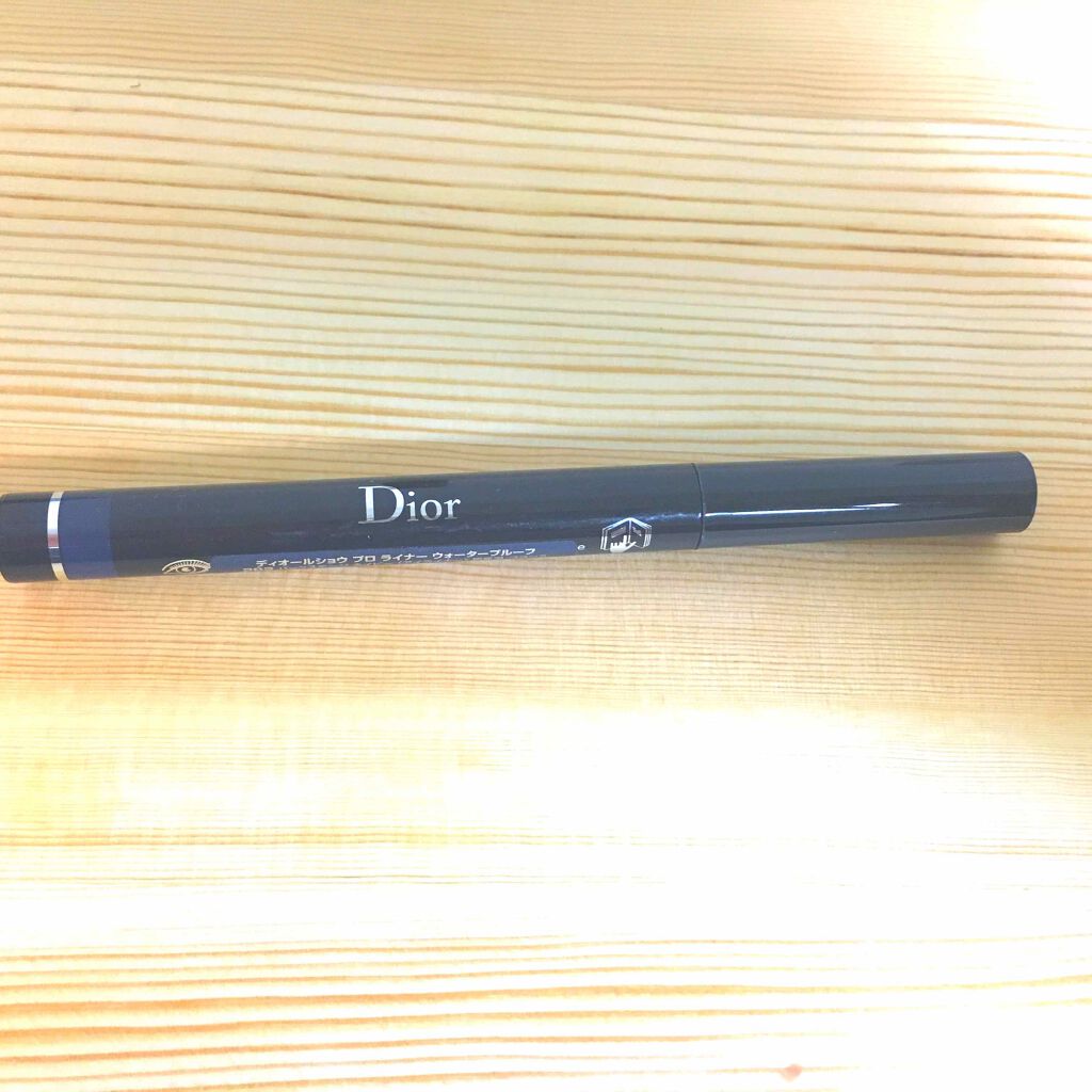 斜めカットで描きやすい|Dior ショウ プロ ライナー ウォータープルーフ