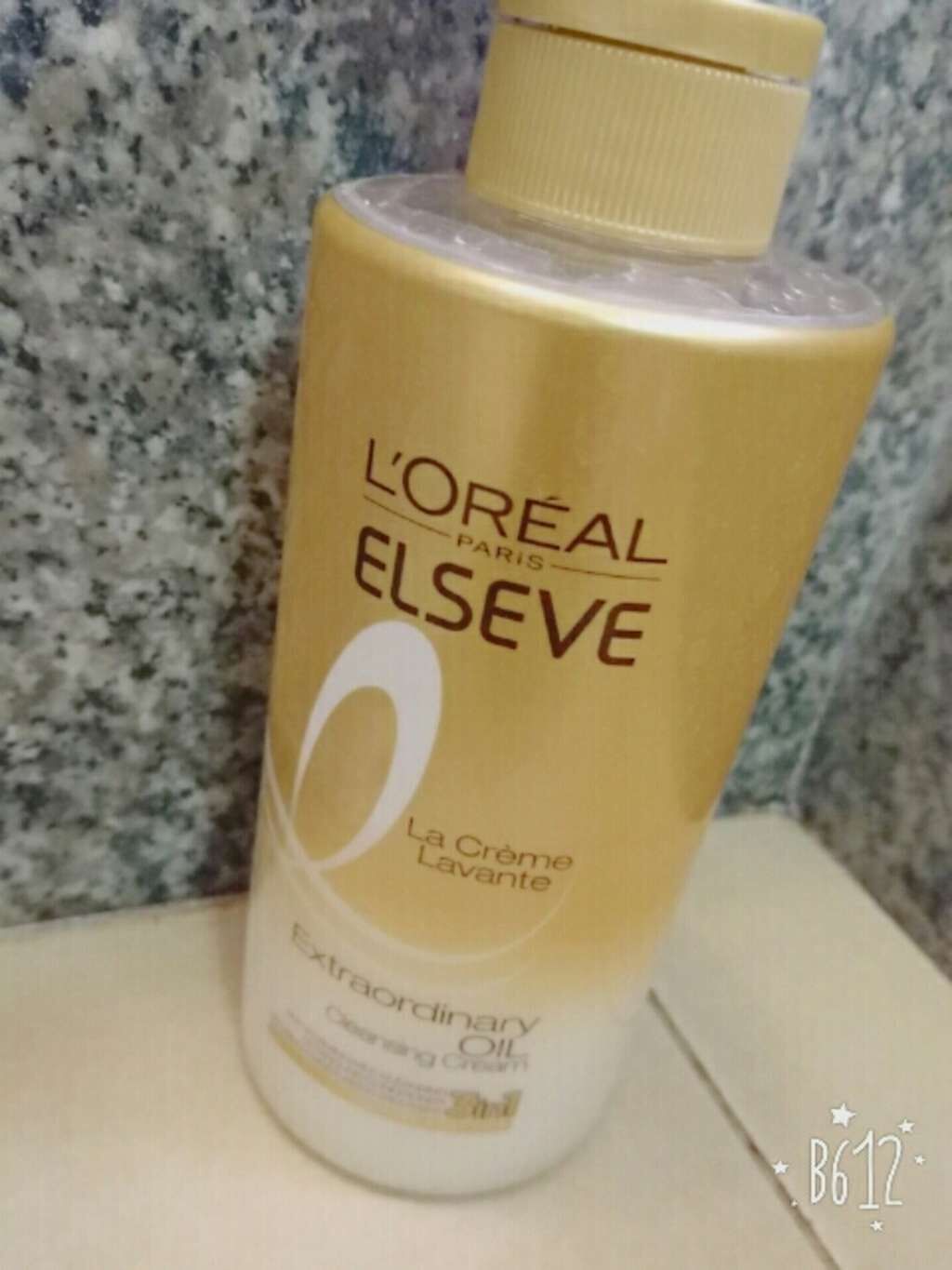 1.ロレアル パリ:しっとりヘアへ