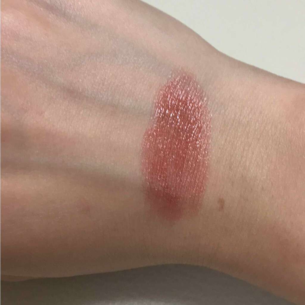 オフィスや就活にもおすすめな上品カラー