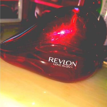 ラブ イズ オン オードトワレ Revlonのリアルな口コミ レビュー Lips