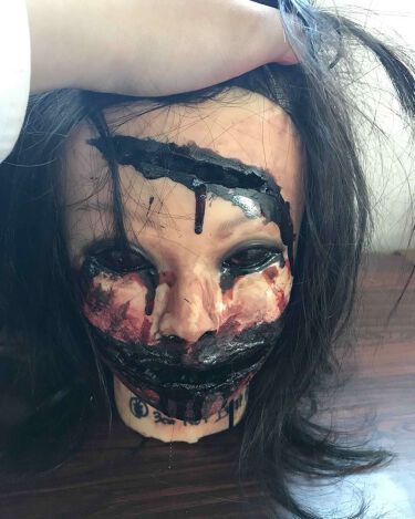 ハロウィンメイク 血のり Daisoの使い方を徹底解説 文化祭でお化け屋敷をすることになり 友達が By ゆず 混合肌 代前半 Lips