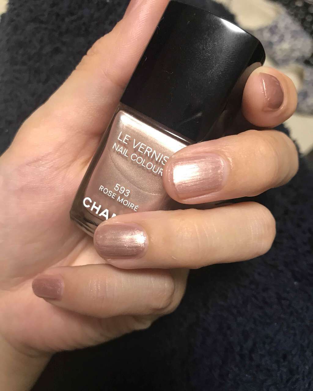 限定マニキュア ヴェルニ Chanelの口コミ 何年か前の限定色 かな 593のローズモワ By なるみさん 混合肌 代前半 Lips