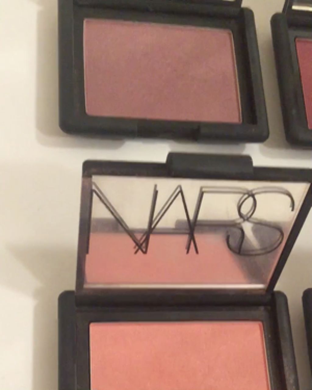 ブラッシュ 4014n Nars ナーズ Lips