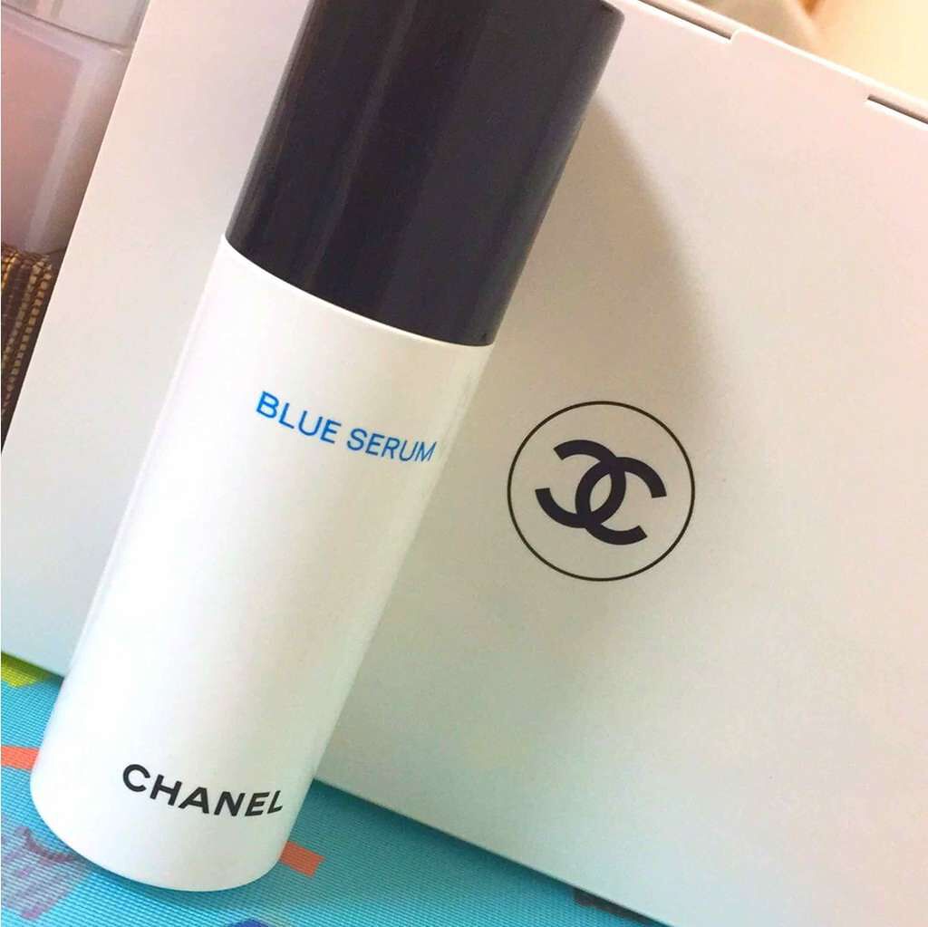 ブルー セラム Chanelの口コミ 乾燥肌におすすめの美容液 背景が鏡だったため By Chibi Lips