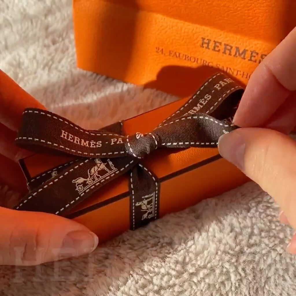 限定リップケア リップクリーム ルージュ エルメス ボーム ドゥ ソワン プール レ レーヴル エルメスの口コミ プレゼントに超オススメなエルメスのリップ By Marika Sugisaki おえかきコスメ 乾燥肌 30代前半 Lips