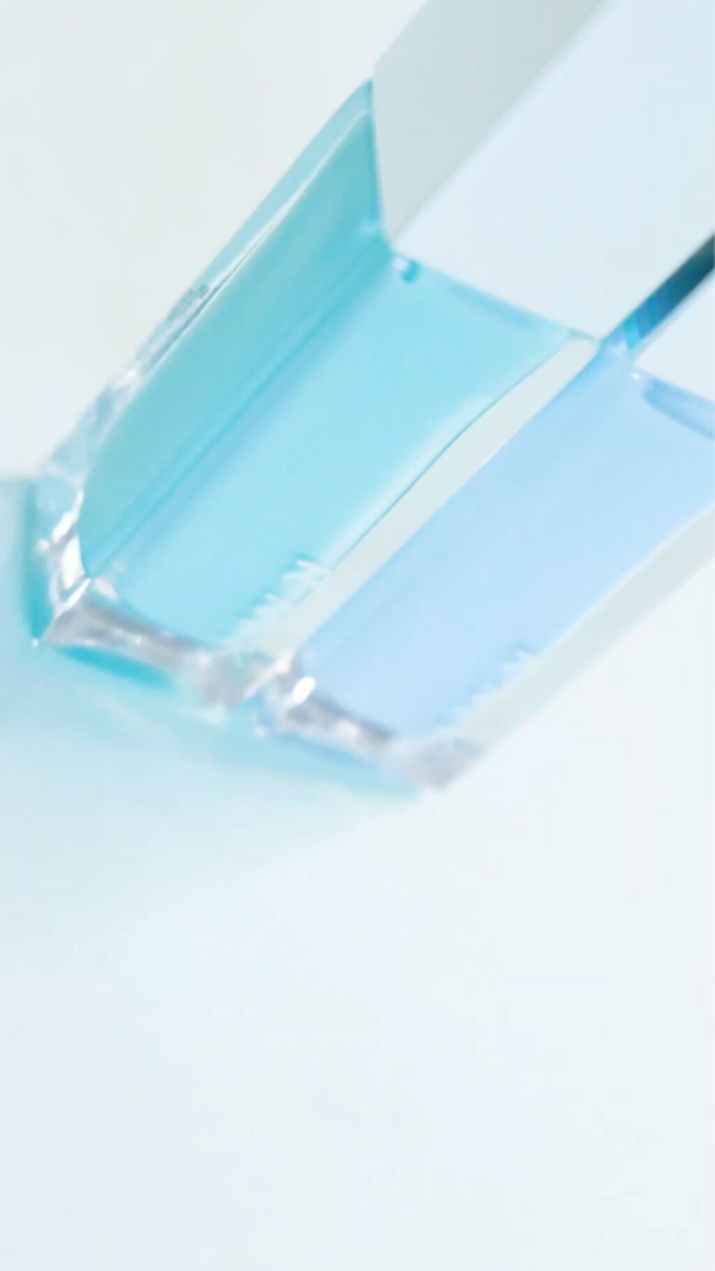 ネイルポリッシュ Ex 40 ブルーアイリス Rmk アールエムケー Lips