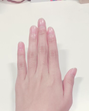 ガラス爪ヤスリ Daisoを使った口コミ こんにちはsorairoです 今回紹介す By Sorairo 混合肌 10代前半 Lips