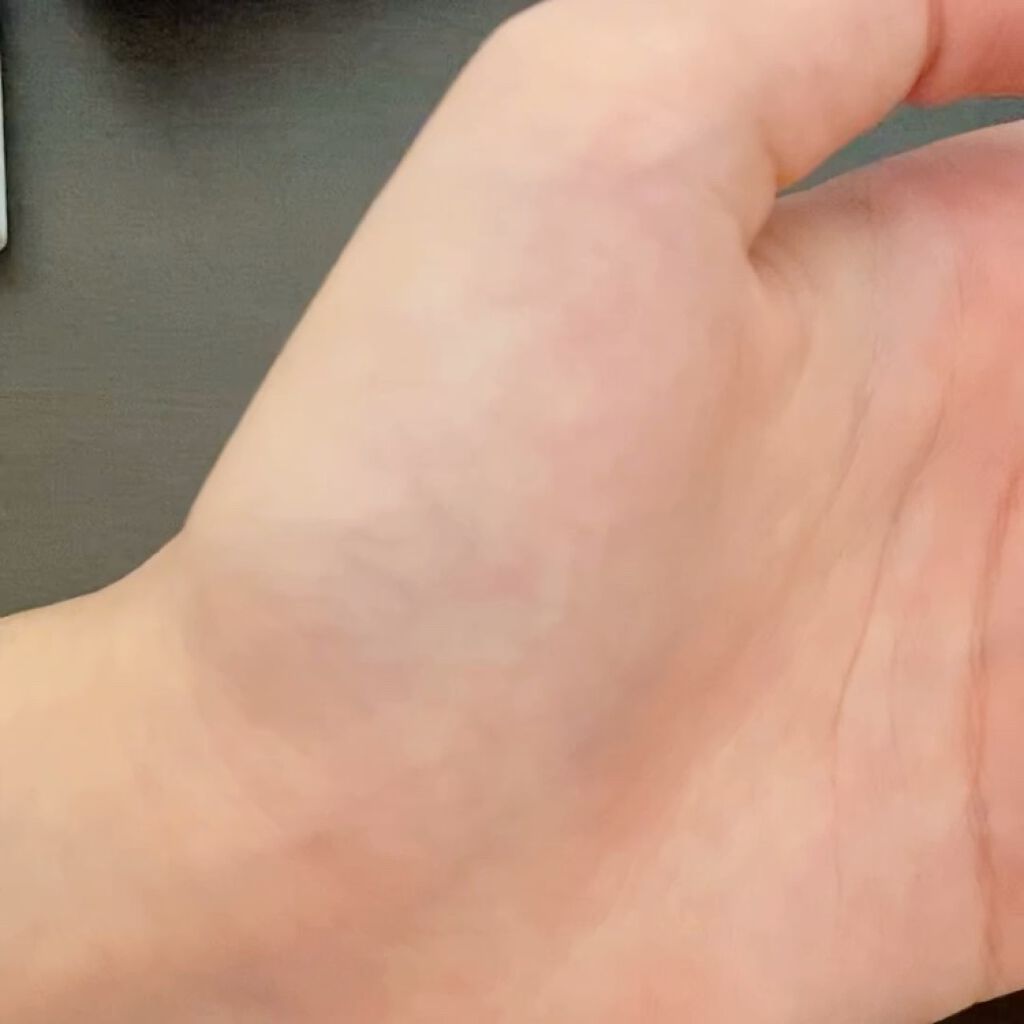 パーソナルリップクリーム Kateは落ちないのか 色持ちに関する口コミ じゅわっと血色感 縦じわも消える 550円 By まし 混合肌 Lips